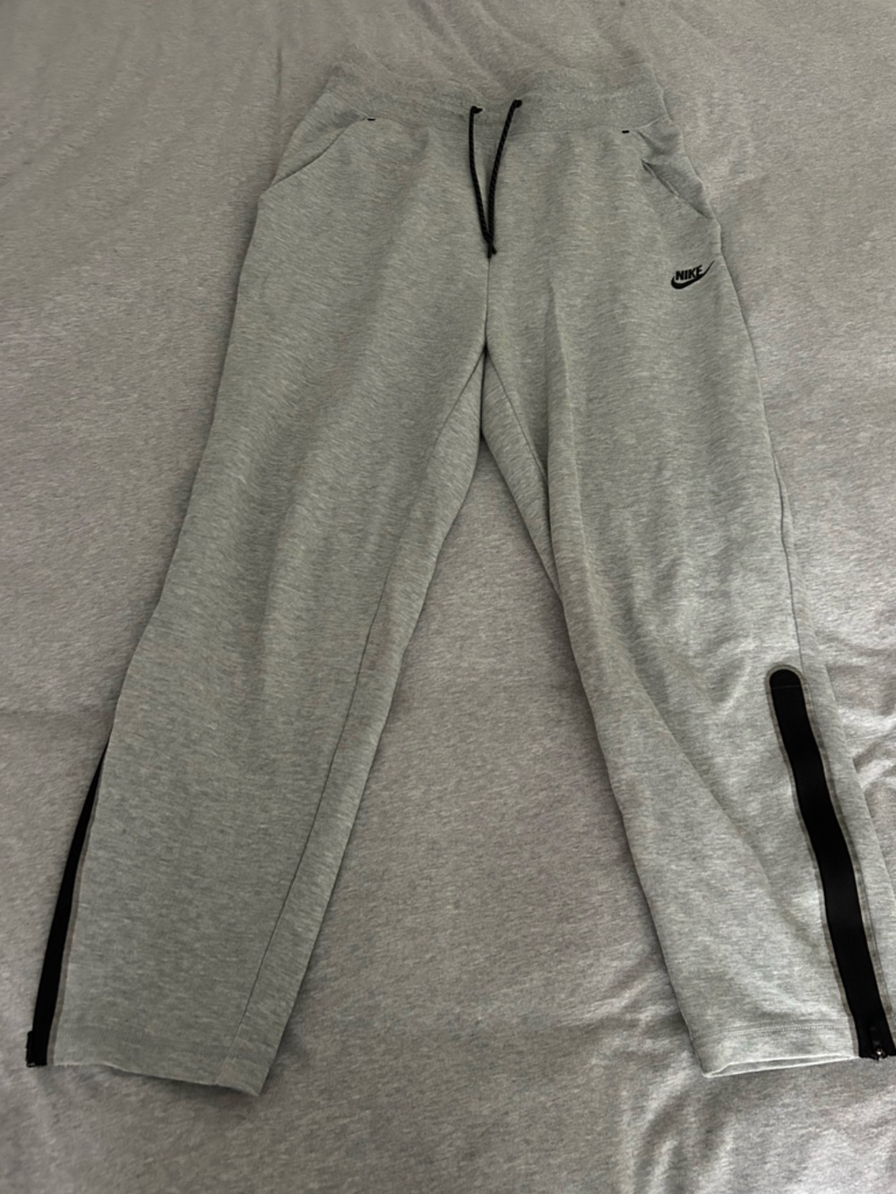 Nike sportswear tech fleece sweats size medium